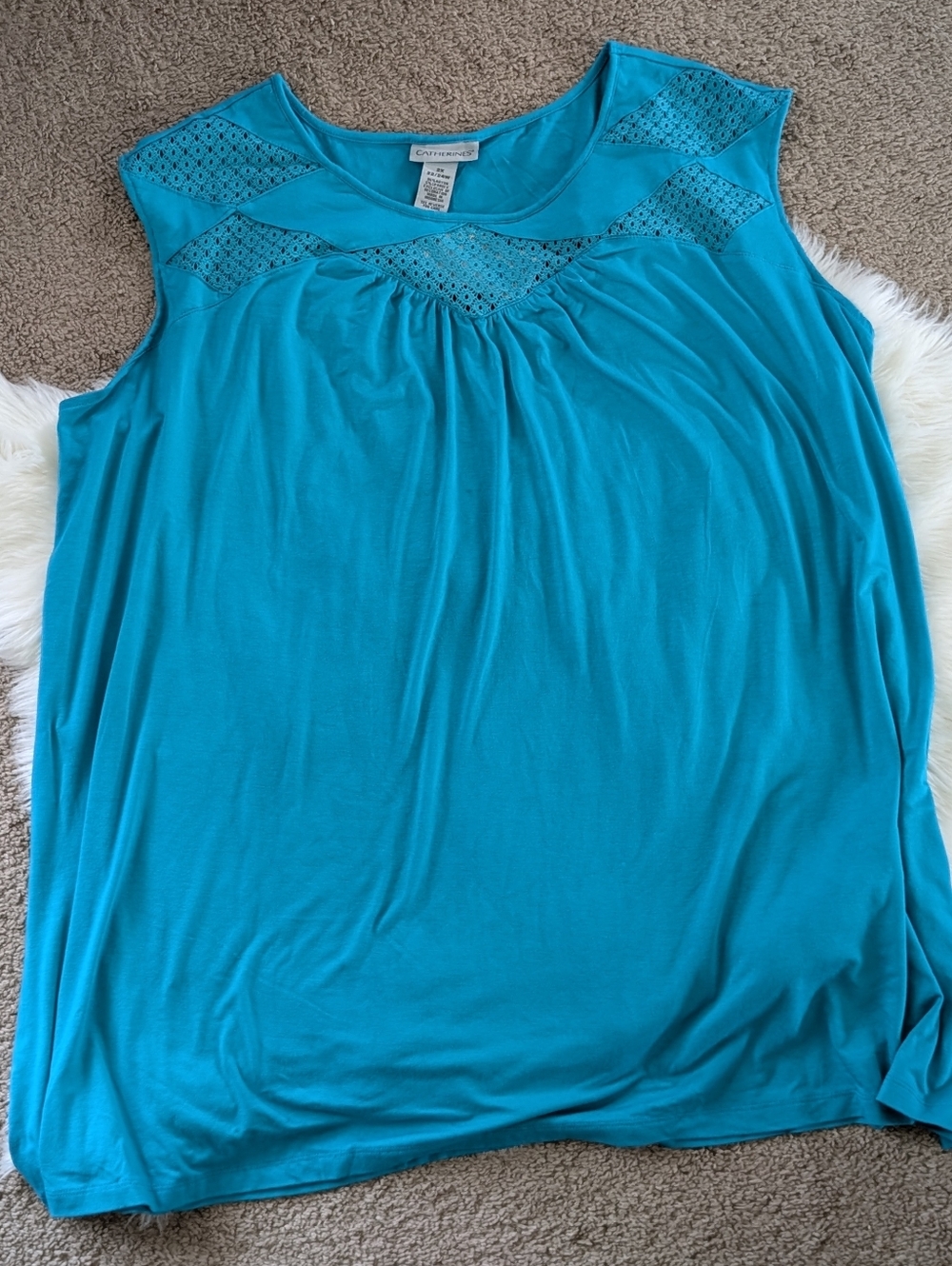 Catherine's Sleeveless Turquise Crochet Lace Detail Top Size 2X - Picture 2 of 10